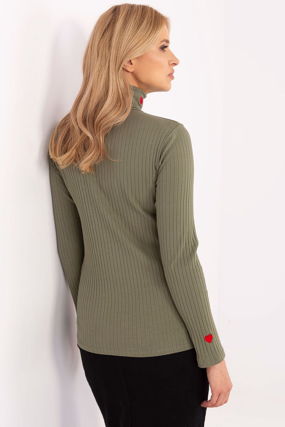 Gerippter Rollkragenpullover | Herz-Detail | Eleganter Look
