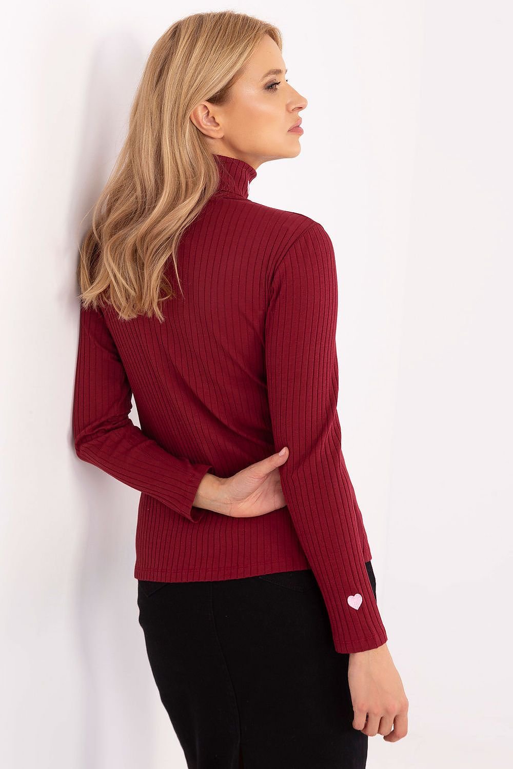 Gerippter Rollkragenpullover | Herz-Detail | Eleganter Look