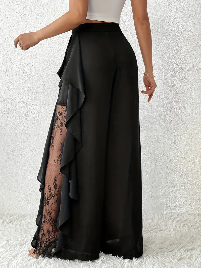 Juni | Elegante Weite Hose mit Spitzenbesatz