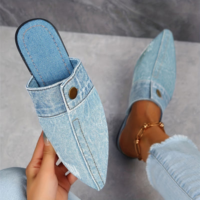 Mules im Denim-Look | Spitz zulaufend | Metallknopf-Detail