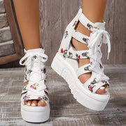 Gaelina - Florale Plateausandalen zum Schnüren – Weiß
