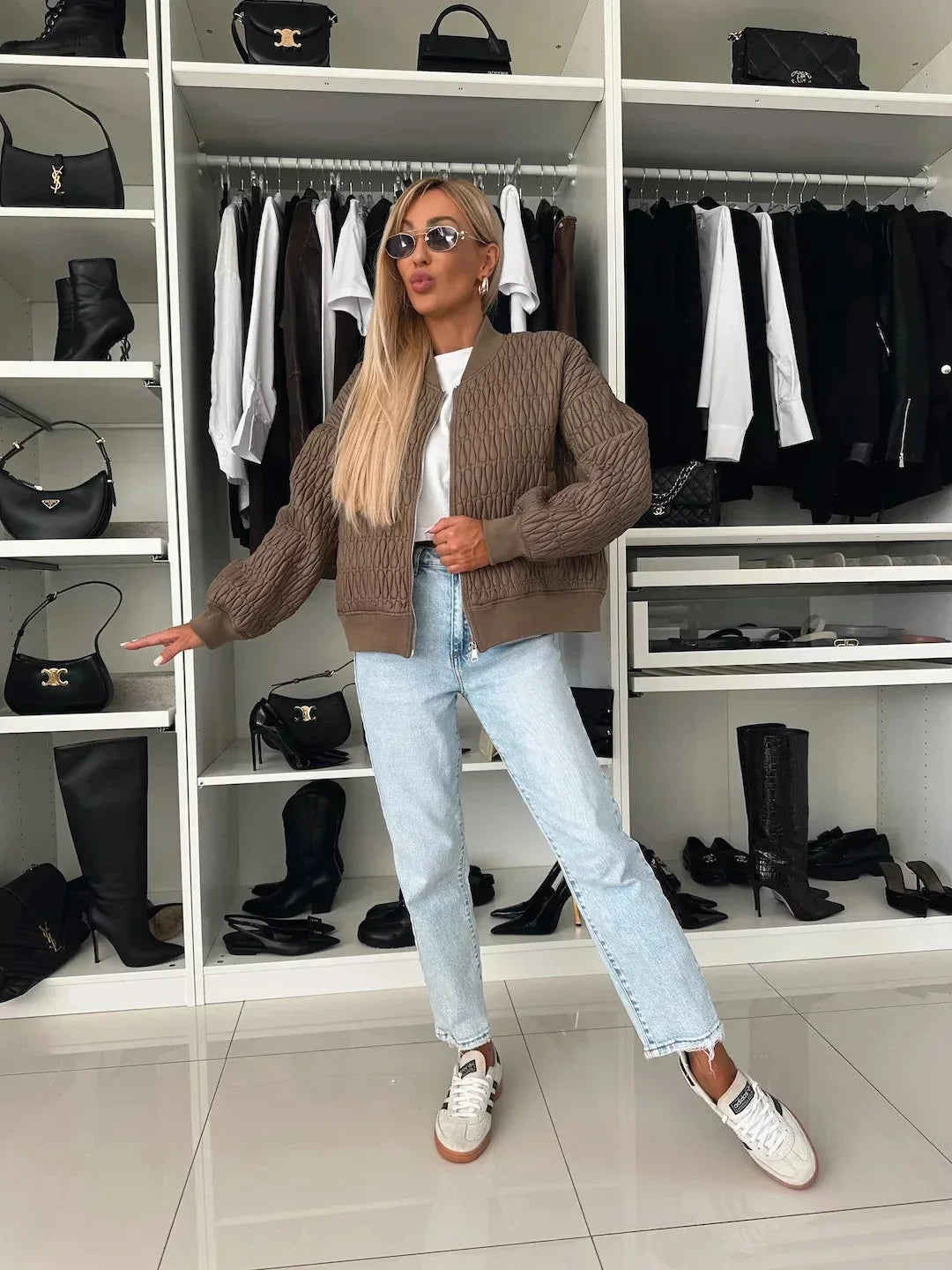 Gesteppte Bomberjacke für Damen mit Reißverschluss und gerippten Bündchen