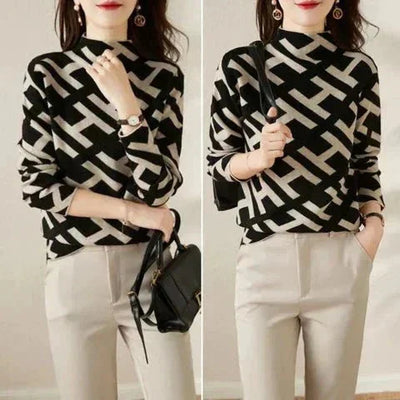 Damenpullover mit geometrischem Muster in Schwarz-Weiß