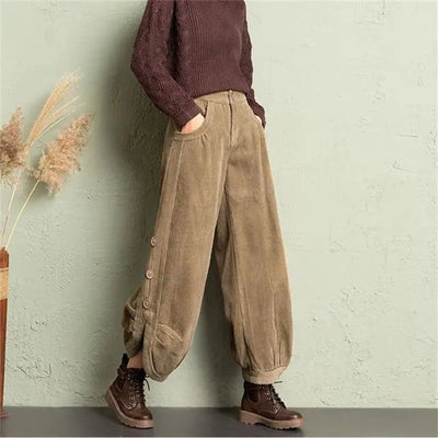 BEATE - WEITE CORDHOSE