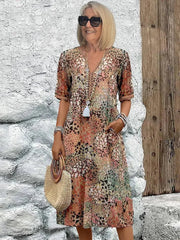 Sommerfeld | Leichtes Midikleid mit V-Ausschnitt – Sandbeige