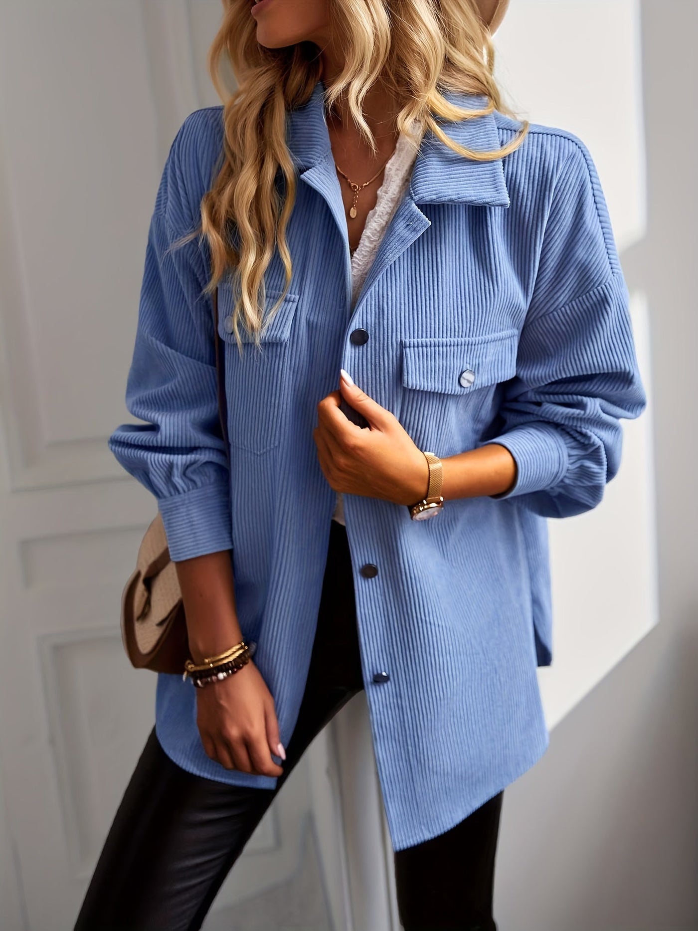 Weiche Cordjacke mit Kragen für Damen