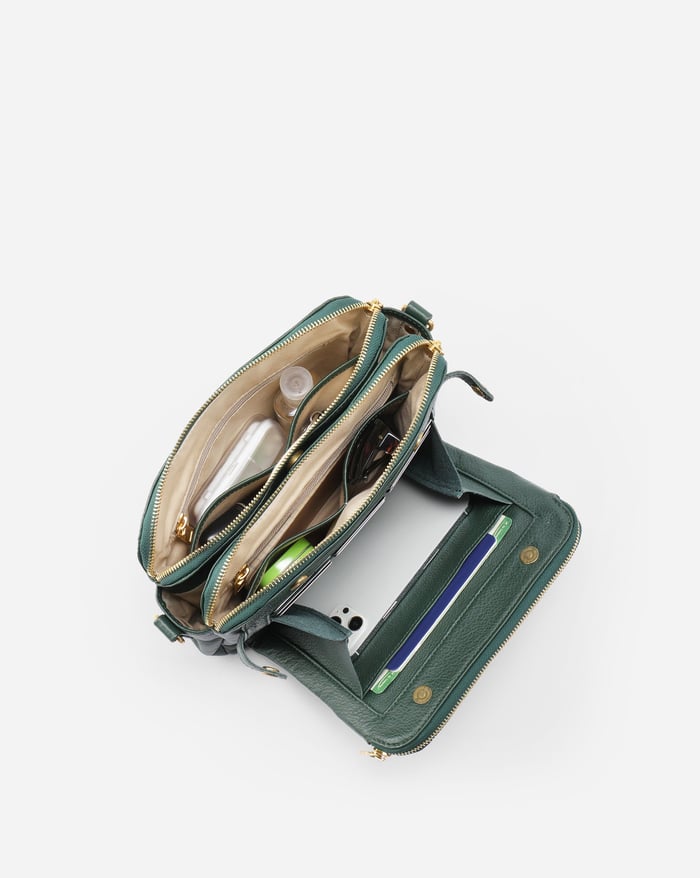 Schultertasche aus weichem Kunstleder | Kompakt & Vielseitig | Zeitlose Eleganz