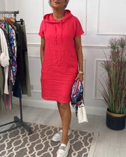 Mia | Freizeitkleid mit kurzem Arm und lässigem Schnitt – Rot