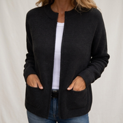 Avenelle - Lässige Strickjacke mit Taschen – Schwarz
