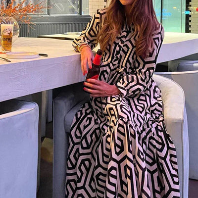 Iris | Langärmliges Kleid mit geometrischem Muster