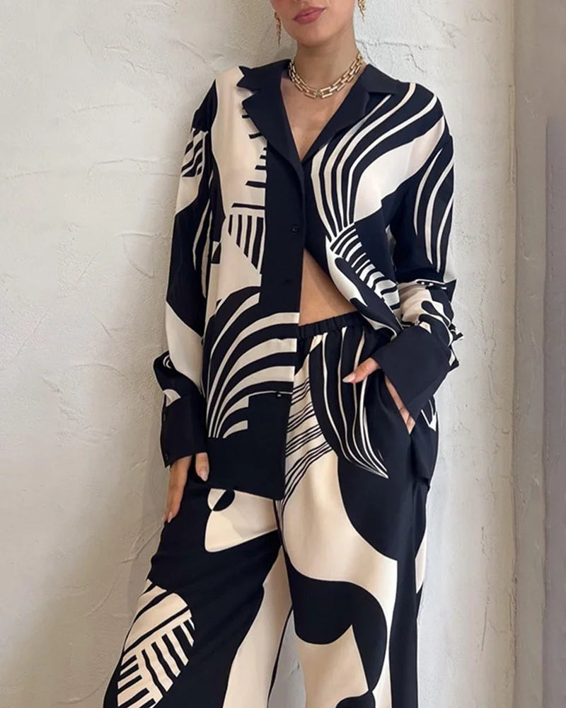 Gisberta | Lässiges zweiteiliges Outfit mit schwarz-weißem Muster und lockerer Passform