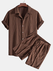 Geometrisches Jacquard-Kubanisches Hemd mit Ösen & strukturierte Shorts mit Futter – Kaffee