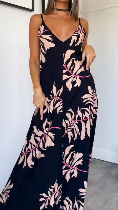 Luftiges maxikleid im tierfelldesign