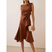 Julie | Damen Asymmetrisches Midikleid – Kaffee