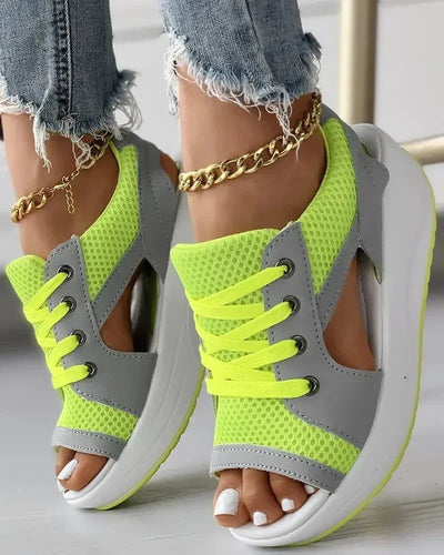 Sneaker-Sandalen mit Cut-Outs | Schnürung & Plateausohle | Sportlich-Luftiger Style