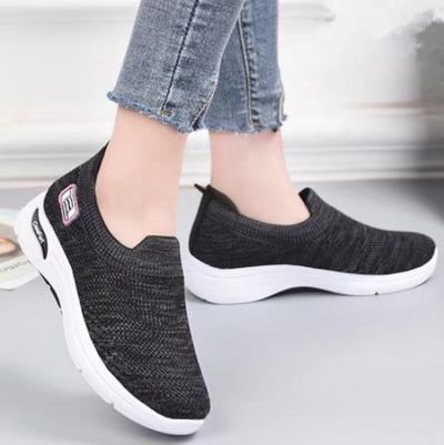 Slip-On Sneakers | Atmungsaktives Strickmaterial | Leicht & Flexibel