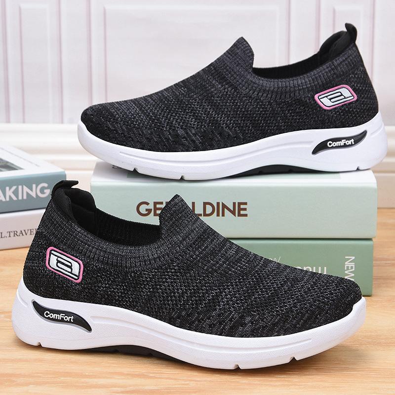 Slip-On Sneakers | Atmungsaktives Strickmaterial | Leicht & Flexibel