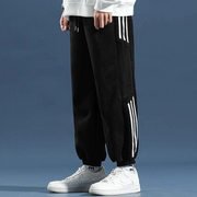 Max | Herren Frühlings Street Joggerhose Mit Panel-Details – Schwarz