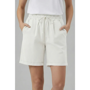 Maren | Damen Shorts Mit Kordelzug Für Sommer – Weiß