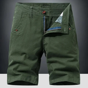 Michael | Herren Shorts Für Urlaub Mit Klassischem Stil – Grün