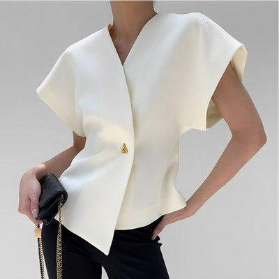 Alva - Figurbetontes Top mit asymmetrischem Design