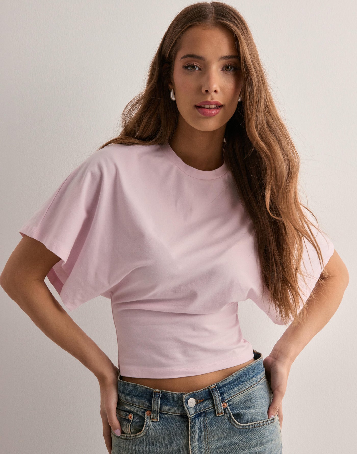 Kurzarm-Crop-Top | Weite Ärmel & Taillenbetonung | Trendbewusst & Lässig