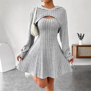 Mirellia - Strick-Minikleid mit Kapuze – Grau