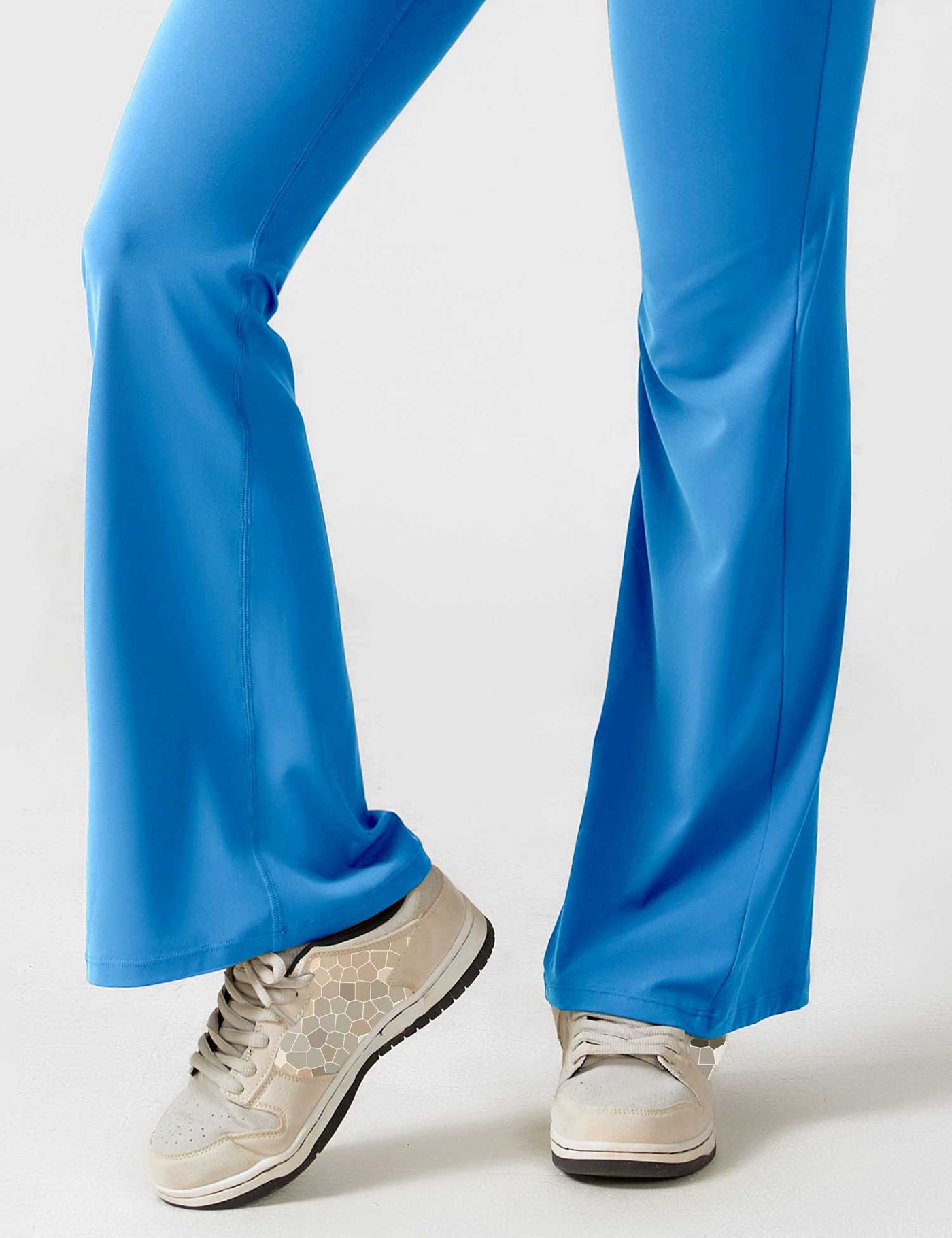 Rückenfreier Jumpsuit mit Schlaghose – Liv