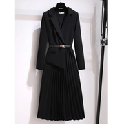 Zinnia | Damen Elegante Midikleid Mit Plissee – Schwarz